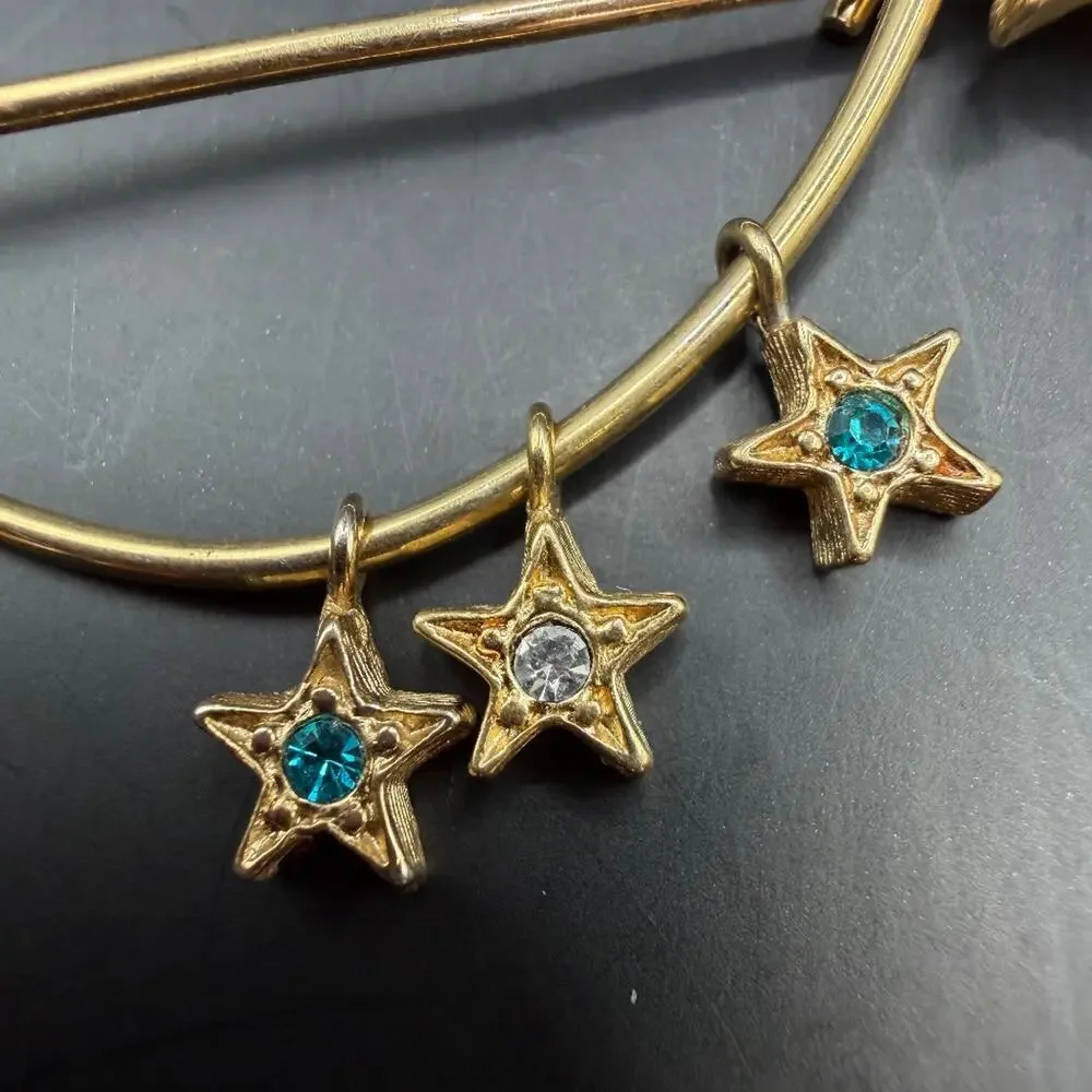 Vintage Gold Tone Star Dangle Safety Pin Brooch Hat Pin 3 Star Charms